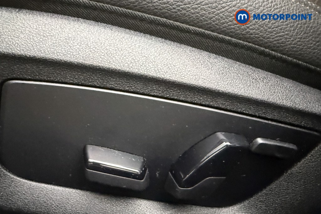 BMW 5 Series M Sport Automatic Petrol Plug-In Hybrid Saloon - Stock Number (1663784) - 19th supplementary image