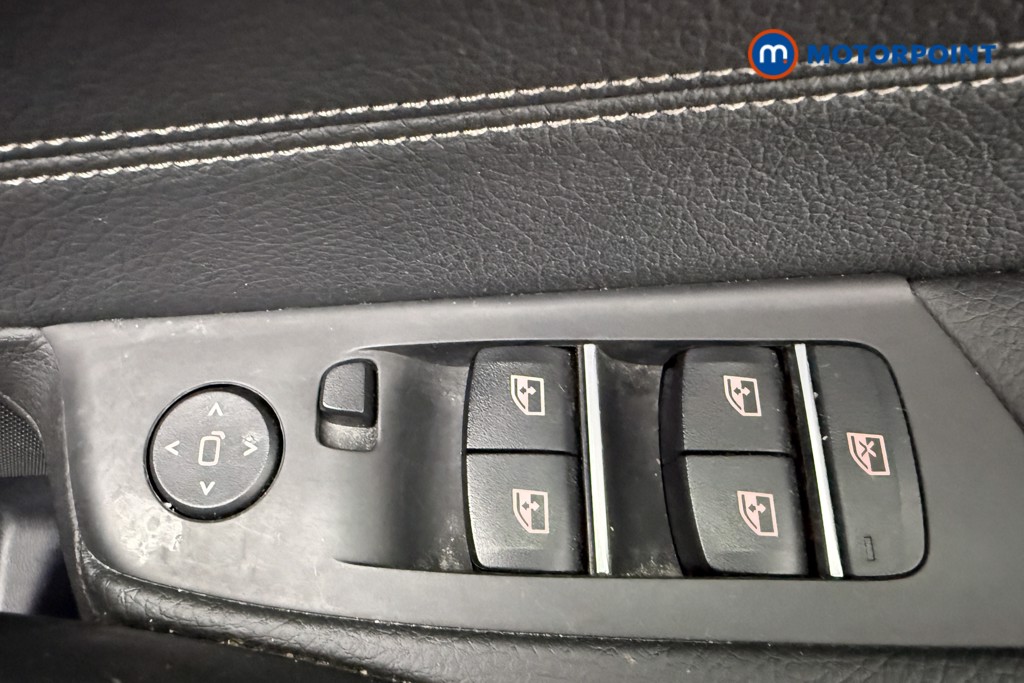 BMW 5 Series M Sport Automatic Petrol Plug-In Hybrid Saloon - Stock Number (1663784) - 21st supplementary image