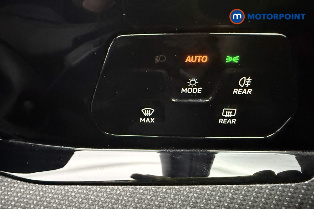 Volkswagen Golf R-Line Automatic Petrol Hatchback - Stock Number (1663888) - 17th supplementary image