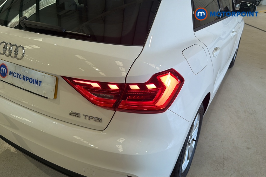 Audi A1 Technik Manual Petrol Hatchback - Stock Number (1663943) - 36th supplementary image
