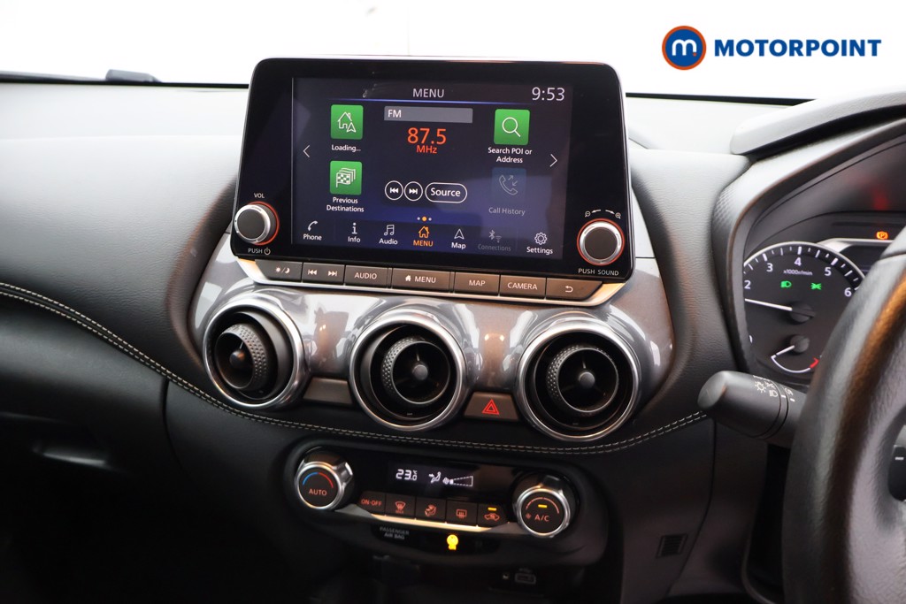 Nissan Juke N-Connecta Automatic Petrol SUV - Stock Number (1665102) - 8th supplementary image