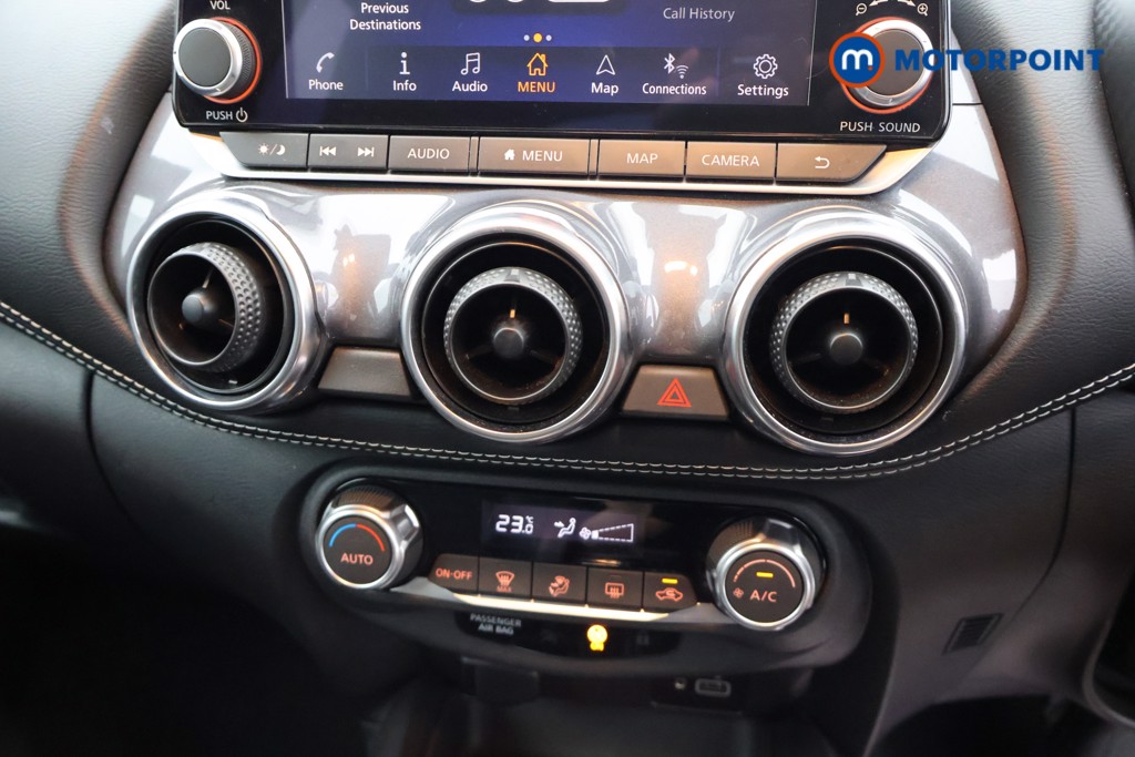 Nissan Juke N-Connecta Automatic Petrol SUV - Stock Number (1665102) - 9th supplementary image