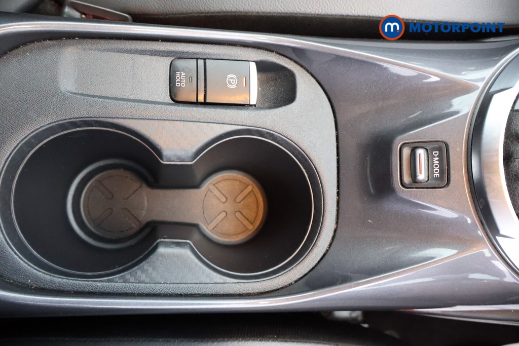Nissan Juke N-Connecta Automatic Petrol SUV - Stock Number (1665102) - 11th supplementary image
