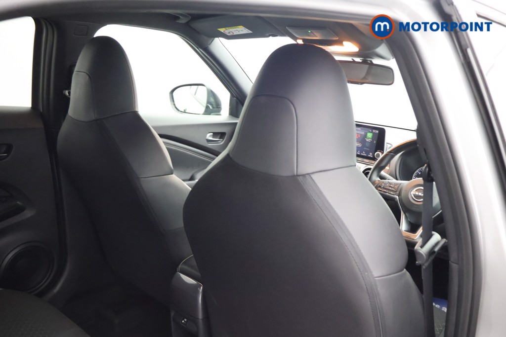 Nissan Juke N-Connecta Automatic Petrol SUV - Stock Number (1665102) - 19th supplementary image
