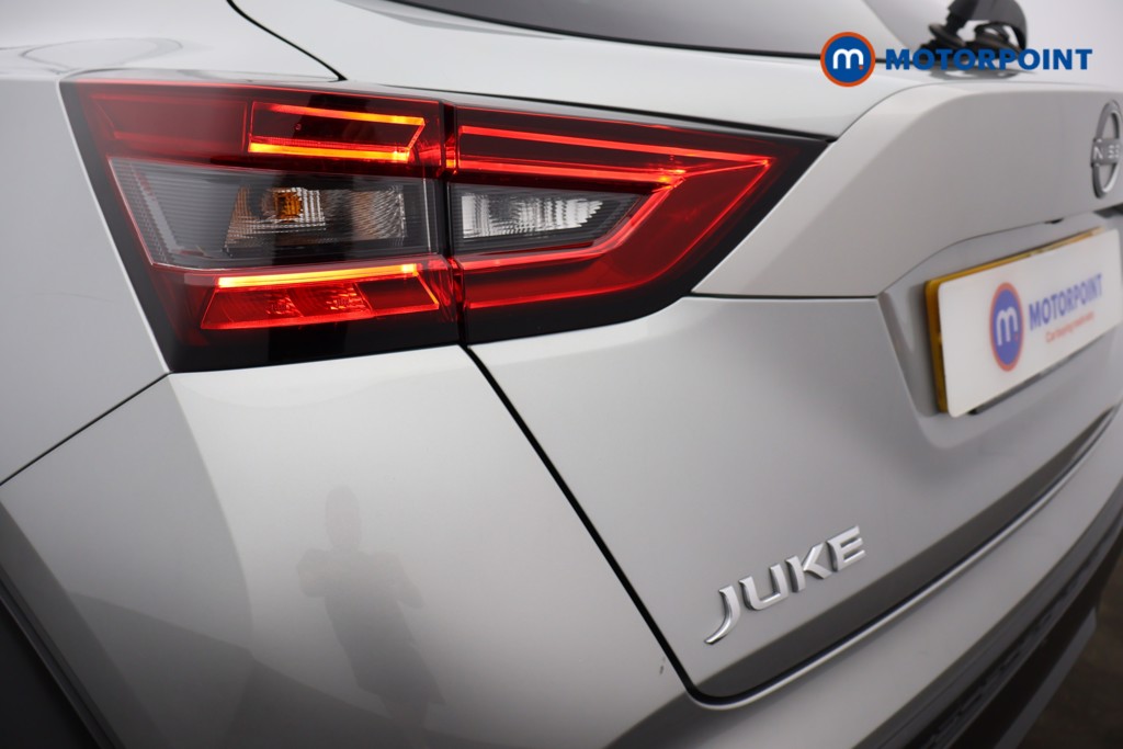 Nissan Juke N-Connecta Automatic Petrol SUV - Stock Number (1665102) - 25th supplementary image