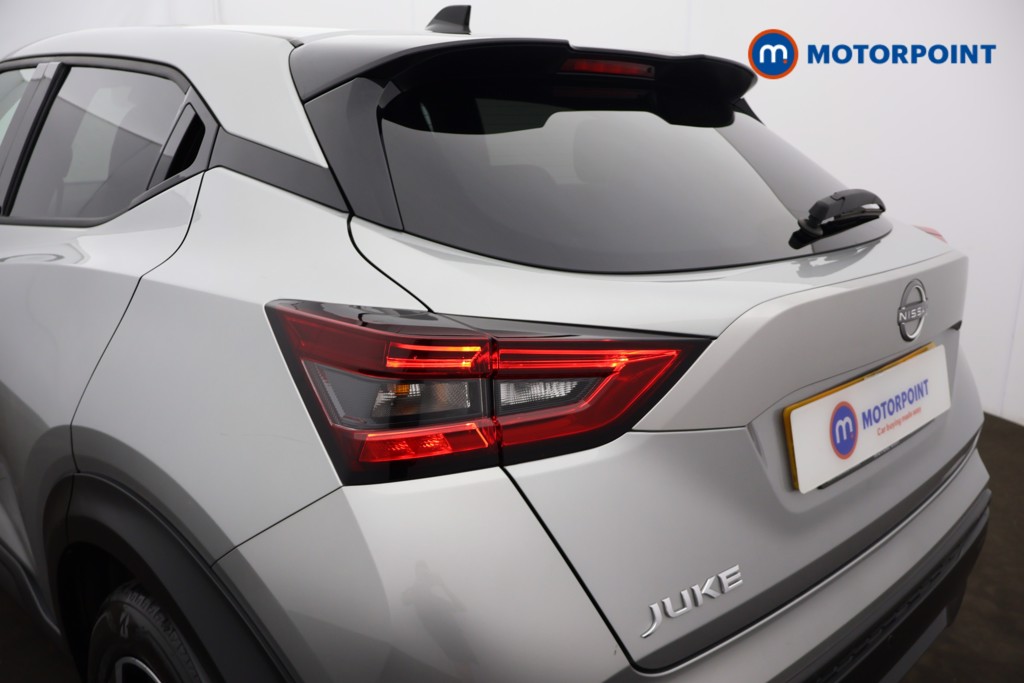 Nissan Juke N-Connecta Automatic Petrol SUV - Stock Number (1665102) - 26th supplementary image