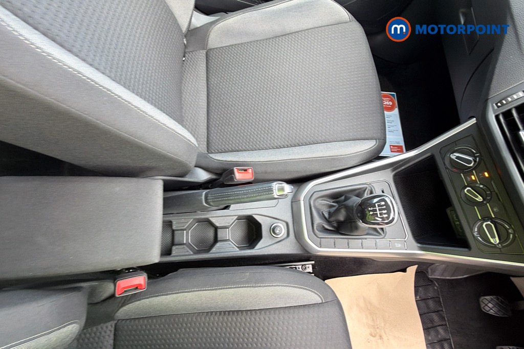 Volkswagen Polo Life Manual Petrol Hatchback - Stock Number (1665149) - 4th supplementary image