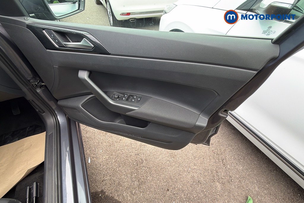 Volkswagen Polo Life Manual Petrol Hatchback - Stock Number (1665149) - 38th supplementary image