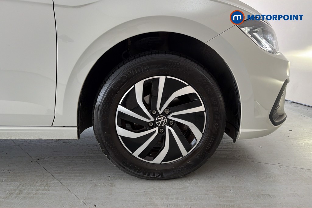 Volkswagen Polo Life Manual Petrol Hatchback - Stock Number (1665150) - 50th supplementary image