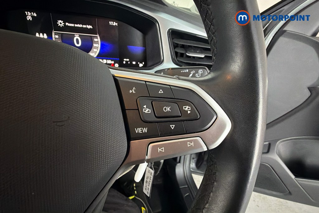 Volkswagen T-Roc Life Manual Petrol SUV - Stock Number (1665195) - 4th supplementary image
