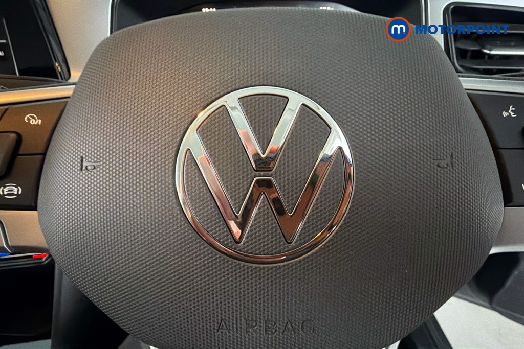Volkswagen T-Roc Life Manual Petrol SUV - Stock Number (1665195) - 5th supplementary image