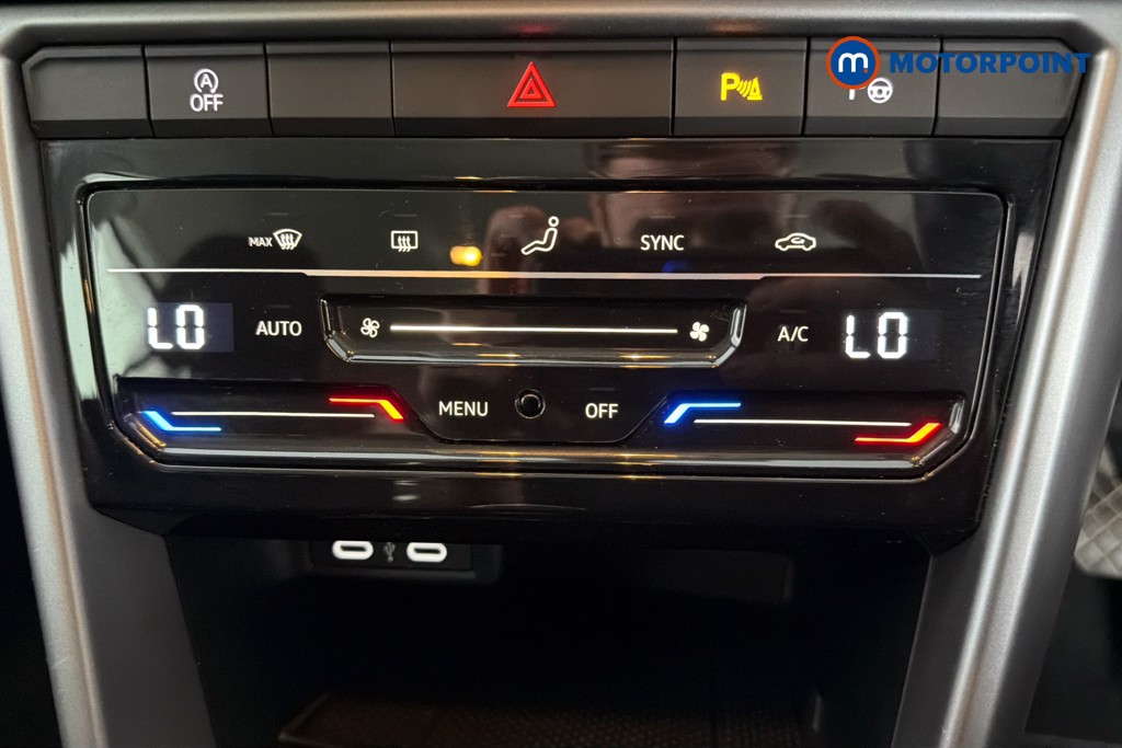 Volkswagen T-Roc Life Manual Petrol SUV - Stock Number (1665195) - 12th supplementary image