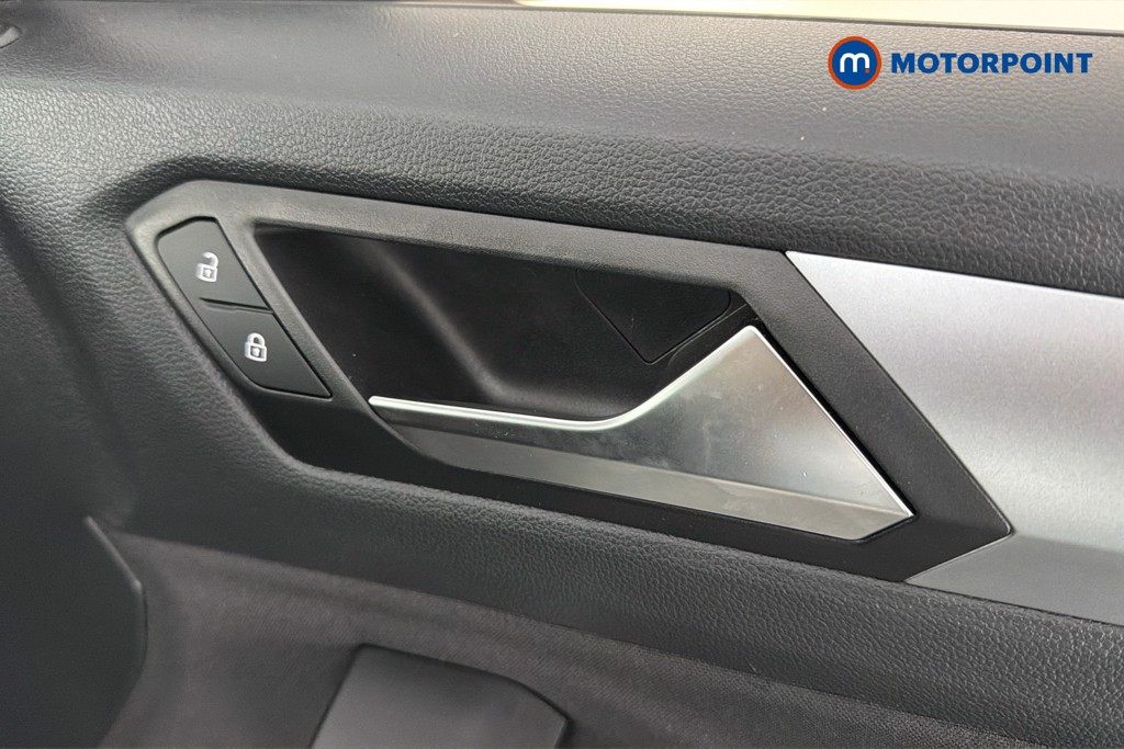 Volkswagen T-Roc Life Manual Petrol SUV - Stock Number (1665195) - 42nd supplementary image