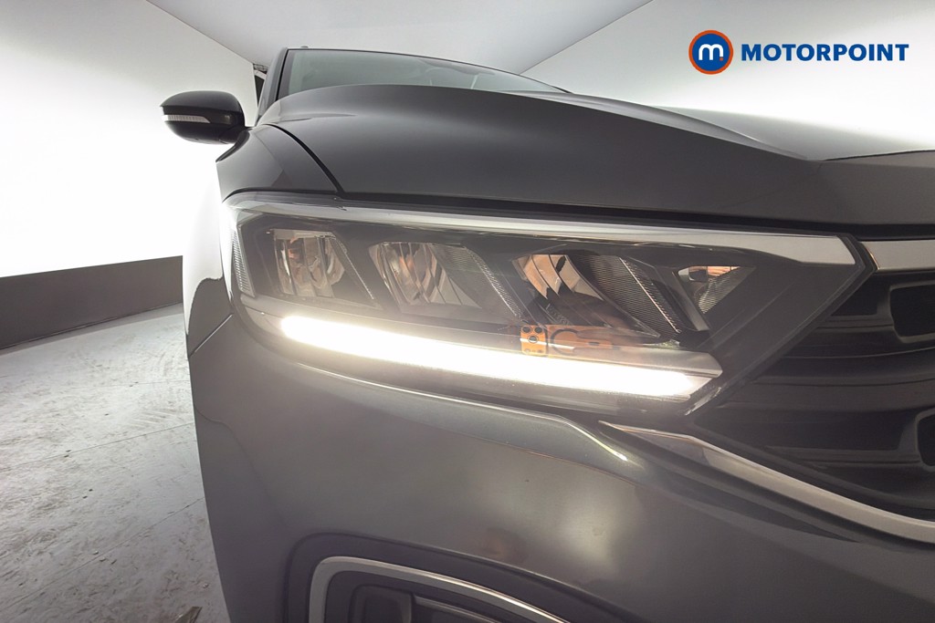 Volkswagen T-Roc Life Manual Petrol SUV - Stock Number (1665195) - 44th supplementary image