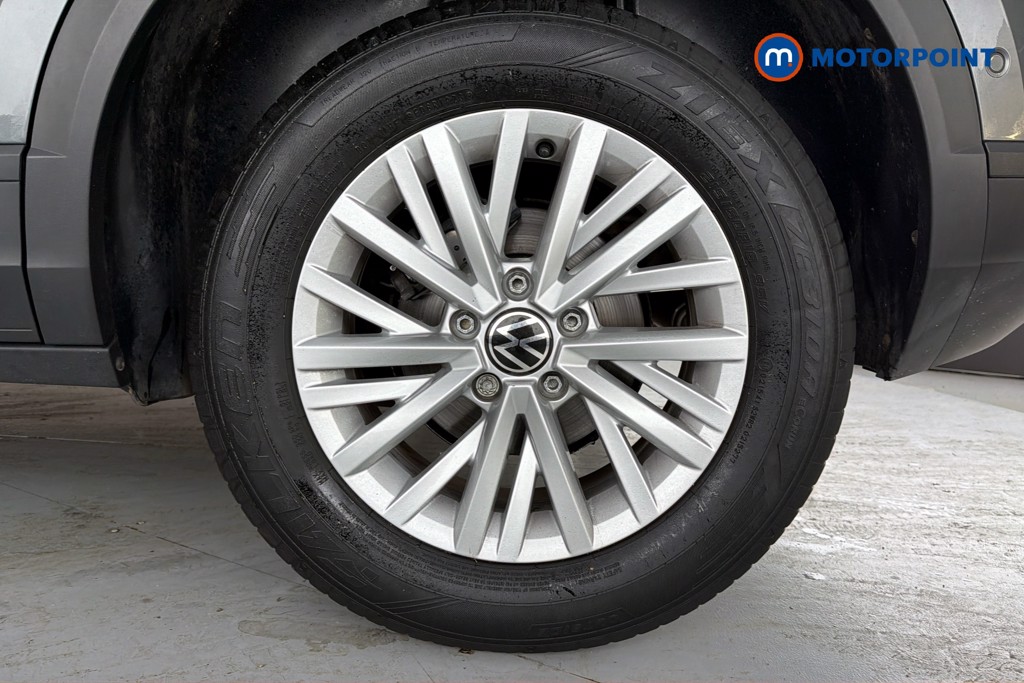 Volkswagen T-Roc Life Manual Petrol SUV - Stock Number (1665195) - 48th supplementary image