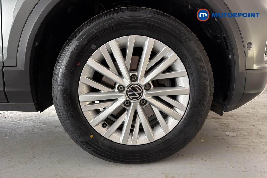 Volkswagen T-Roc Life Manual Petrol SUV - Stock Number (1665195) - 50th supplementary image