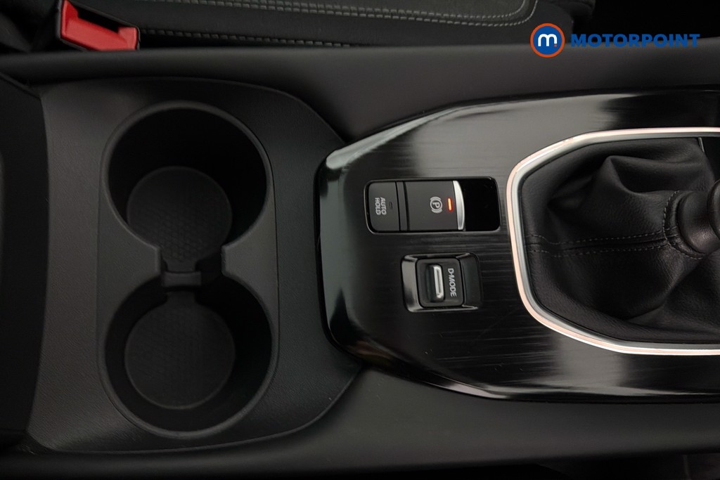 Nissan Qashqai Premiere Edition Manual Petrol SUV - Stock Number (1665776) - 13th supplementary image