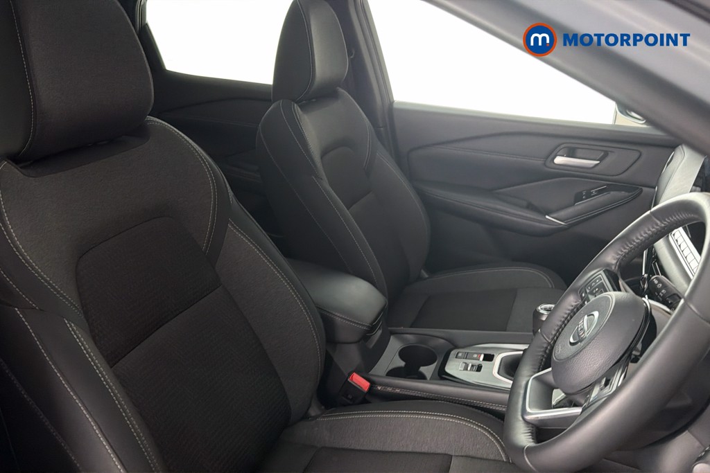 Nissan Qashqai Premiere Edition Manual Petrol SUV - Stock Number (1665776) - 15th supplementary image