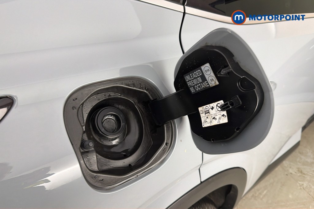 Nissan Qashqai Premiere Edition Manual Petrol SUV - Stock Number (1665776) - 41st supplementary image