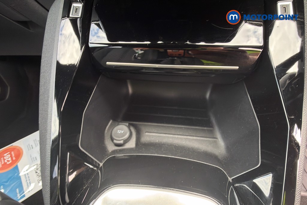 Peugeot 2008 Allure Manual Petrol SUV - Stock Number (1665842) - 5th supplementary image