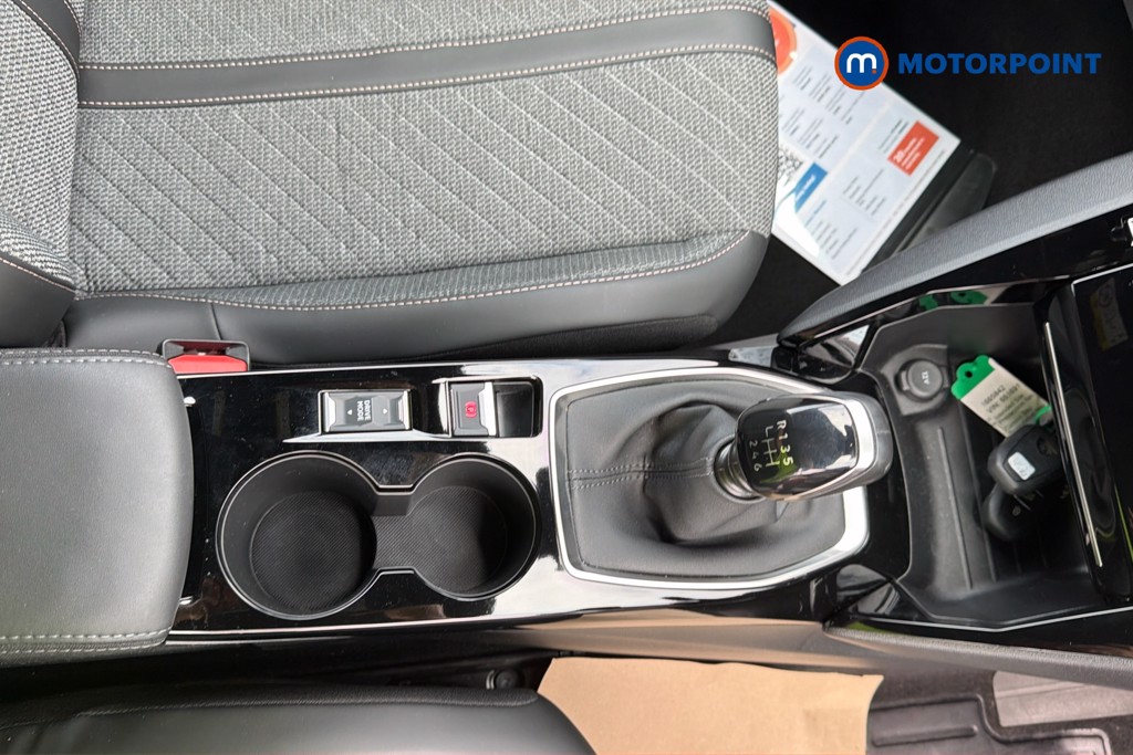 Peugeot 2008 Allure Manual Petrol SUV - Stock Number (1665842) - 6th supplementary image