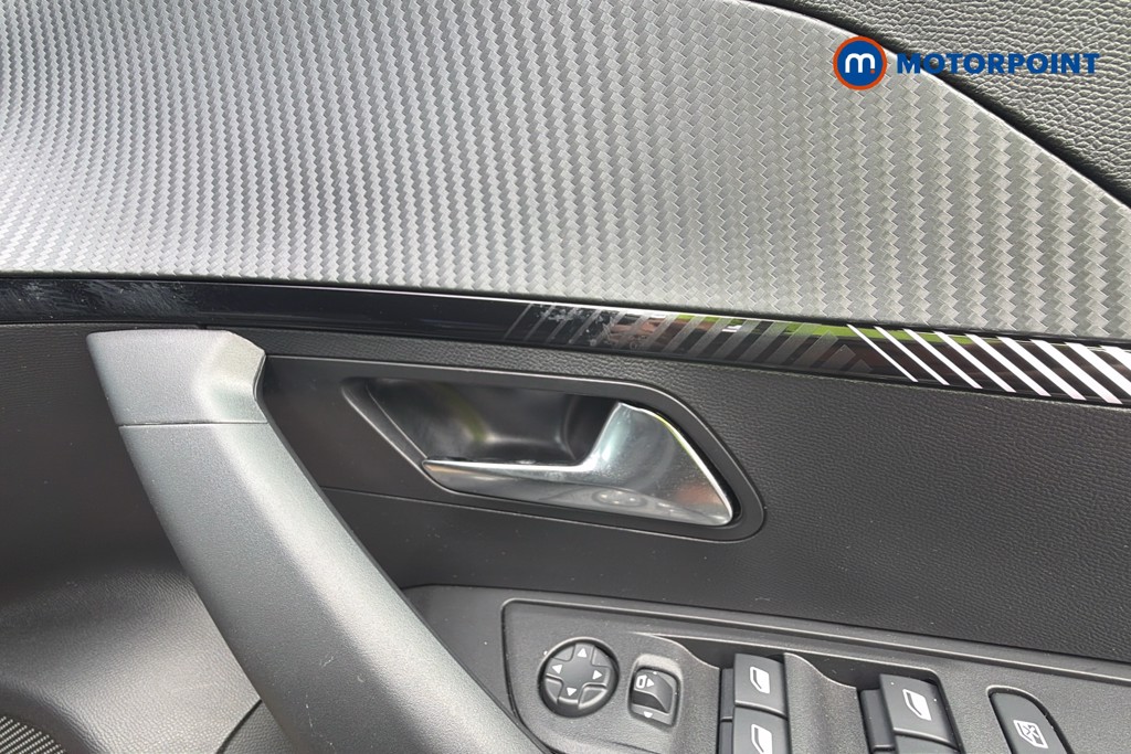 Peugeot 2008 Allure Manual Petrol SUV - Stock Number (1665842) - 19th supplementary image