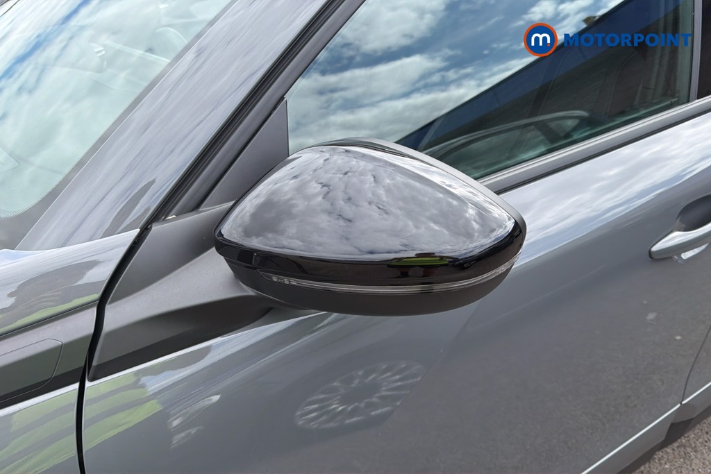 Peugeot 2008 Allure Manual Petrol SUV - Stock Number (1665842) - 40th supplementary image