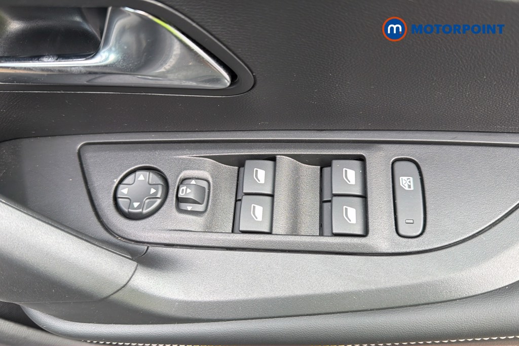 Peugeot 2008 Allure Manual Petrol SUV - Stock Number (1665842) - 42nd supplementary image