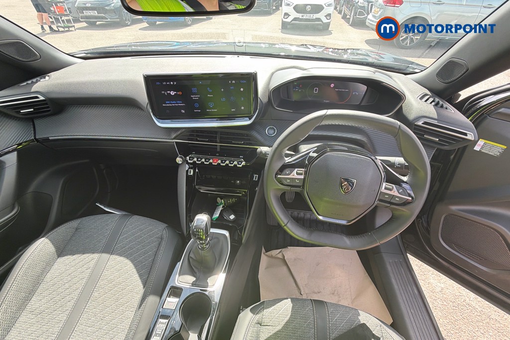 Peugeot 2008 Allure Manual Petrol SUV - Stock Number (1665900) - 20th supplementary image