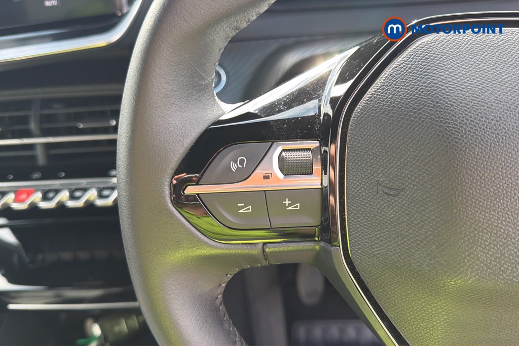 Peugeot 2008 Allure Manual Petrol SUV - Stock Number (1665900) - 26th supplementary image
