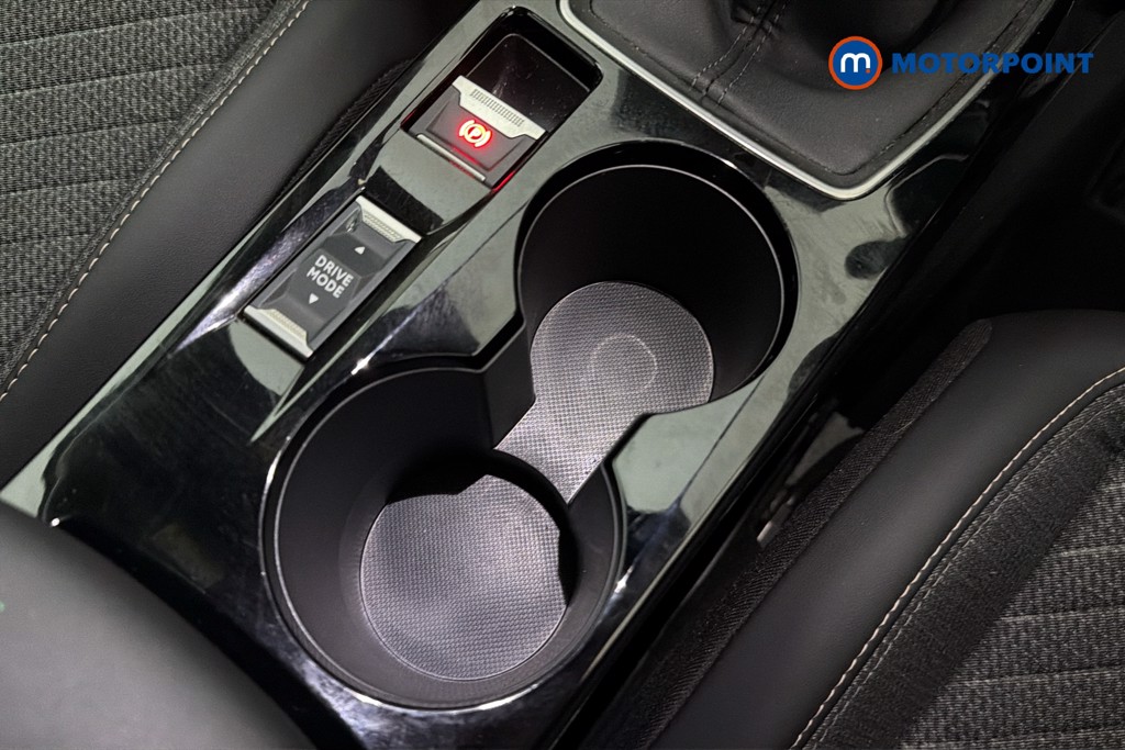Peugeot 2008 Allure Manual Petrol SUV - Stock Number (1665906) - 16th supplementary image