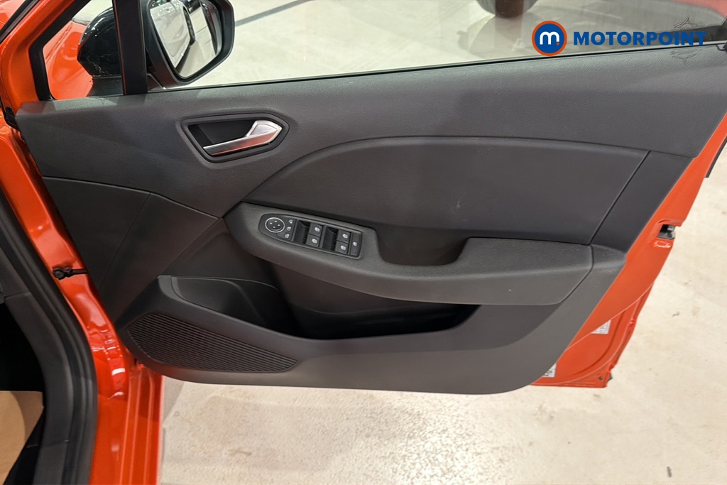 Renault Clio Evolution Automatic Petrol-Electric Hybrid Hatchback - Stock Number (1665953) - 18th supplementary image