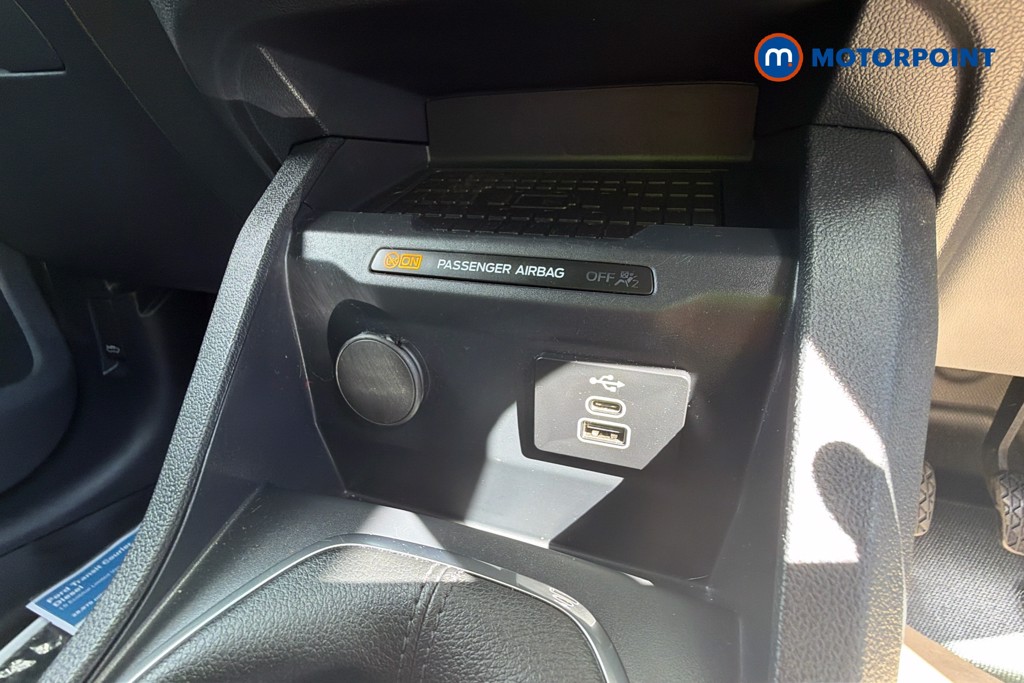 Ford Transit Courier Limited Manual Diesel Panel Van - Stock Number (1666102) - 4th supplementary image