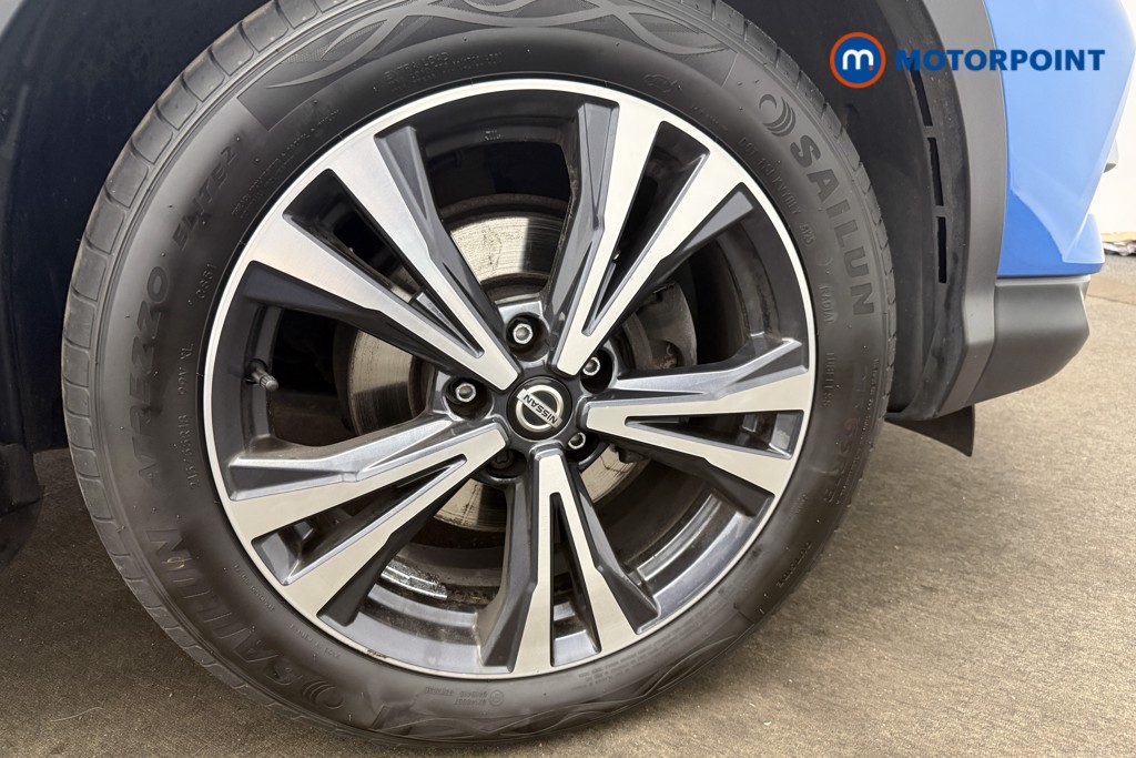 Nissan Qashqai N-Connecta Automatic Petrol SUV - Stock Number (1666576) - 3rd supplementary image