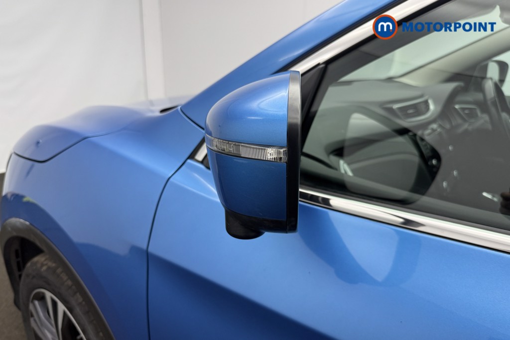 Nissan Qashqai N-Connecta Automatic Petrol SUV - Stock Number (1666576) - 5th supplementary image