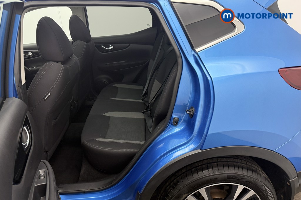 Nissan Qashqai N-Connecta Automatic Petrol SUV - Stock Number (1666576) - 8th supplementary image
