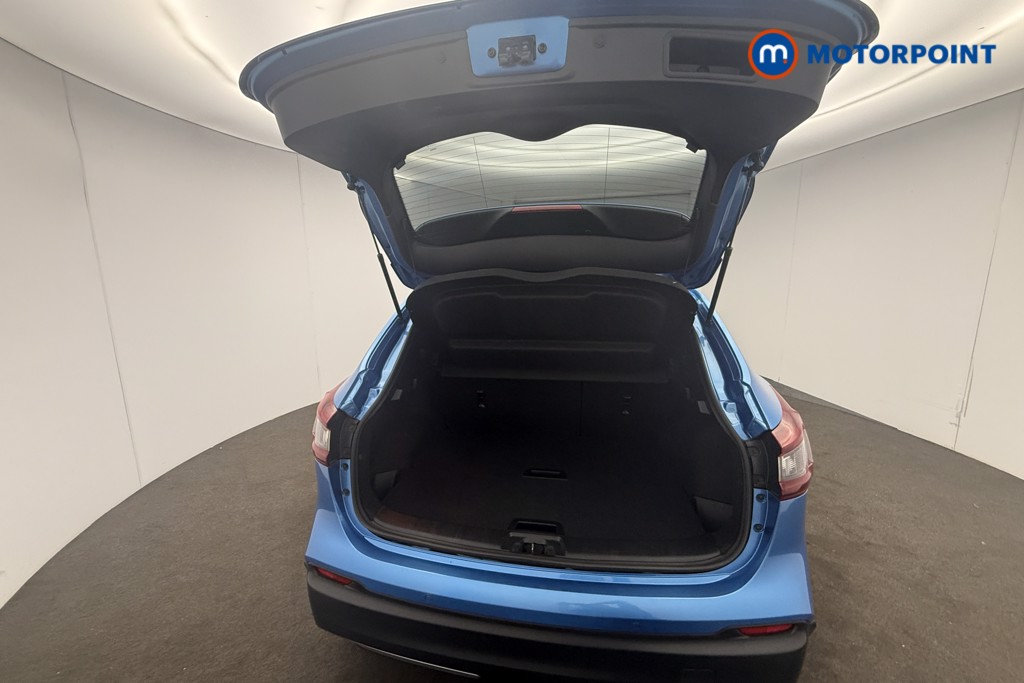 Nissan Qashqai N-Connecta Automatic Petrol SUV - Stock Number (1666576) - 16th supplementary image