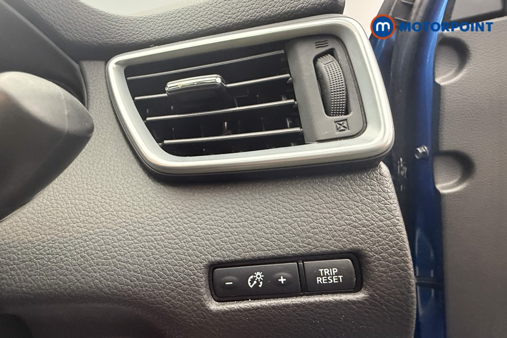 Nissan Qashqai N-Connecta Automatic Petrol SUV - Stock Number (1666576) - 22nd supplementary image