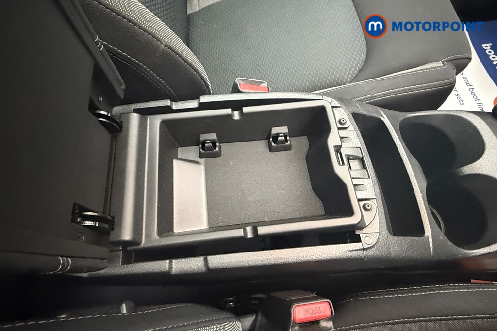Nissan Qashqai N-Connecta Automatic Petrol SUV - Stock Number (1666576) - 27th supplementary image