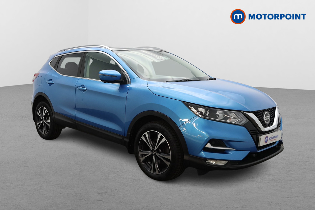 Nissan Qashqai N-Connecta Automatic Petrol SUV - Stock Number (1666576) - Drivers side front corner
