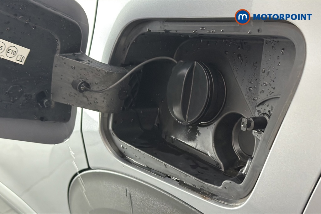 Peugeot 2008 GT Automatic Petrol SUV - Stock Number (1666620) - 41st supplementary image