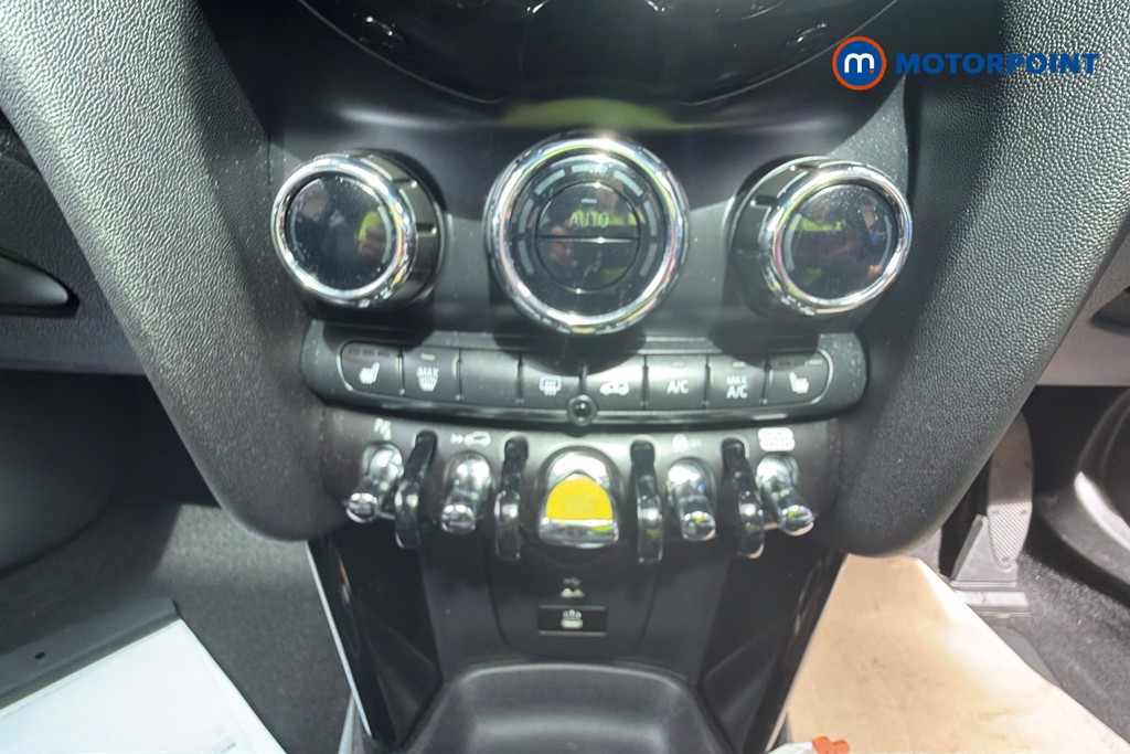 Mini Hatchback Cooper S Level 3 Automatic Electric Hatchback - Stock Number (1666697) - 5th supplementary image