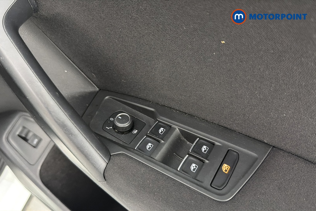 Volkswagen Tiguan Allspace Life Automatic Petrol SUV - Stock Number (1666943) - 19th supplementary image