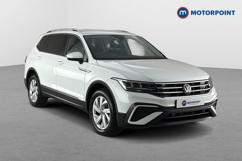 Volkswagen Tiguan Allspace Life Automatic Petrol SUV - Stock Number (1666943) - Drivers side front corner