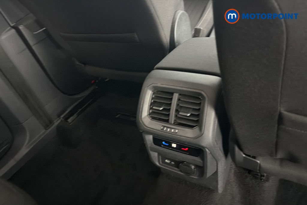 Volkswagen Tiguan Allspace Life Automatic Petrol SUV - Stock Number (1666943) - 28th supplementary image