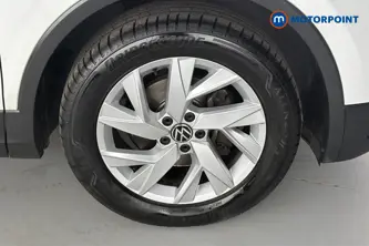 Volkswagen Tiguan Allspace Life Automatic Petrol SUV - Stock Number (1666943) - 47th supplementary image