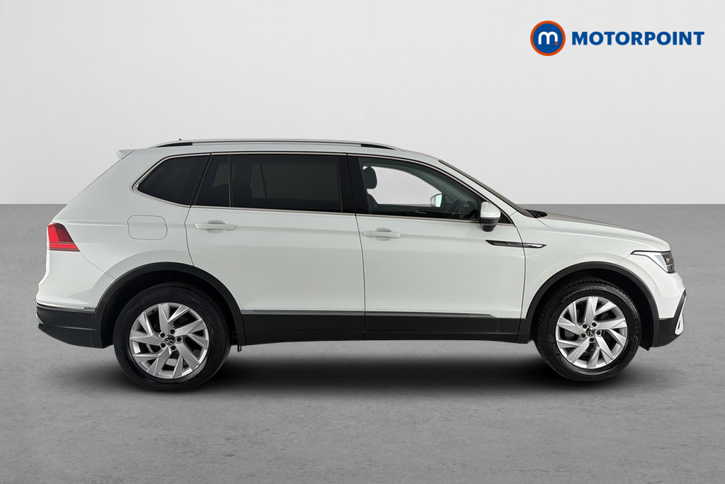 Volkswagen Tiguan Allspace Life Automatic Petrol SUV - Stock Number (1666943) - Passenger side