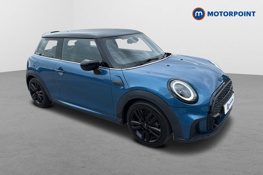 Mini Hatchback Cooper Sport Manual Petrol Hatchback - Stock Number (1667133) - Drivers side front corner