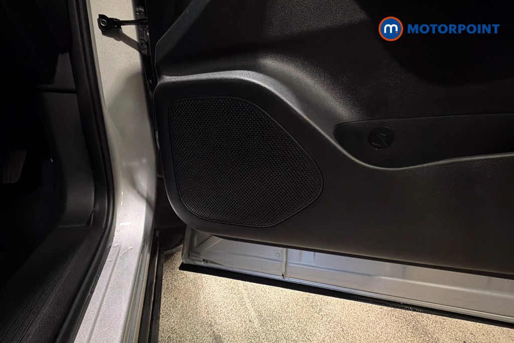 Nissan X-Trail N-Connecta Automatic Petrol SUV - Stock Number (1667136) - 21st supplementary image