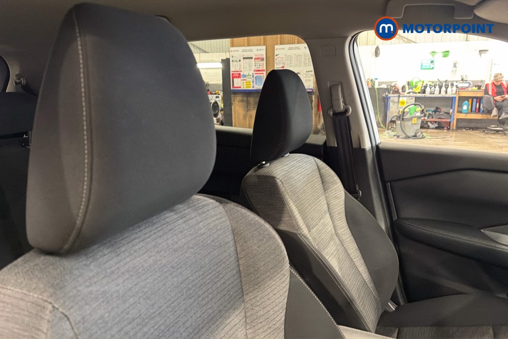 Nissan X-Trail N-Connecta Automatic Petrol SUV - Stock Number (1667136) - 23rd supplementary image